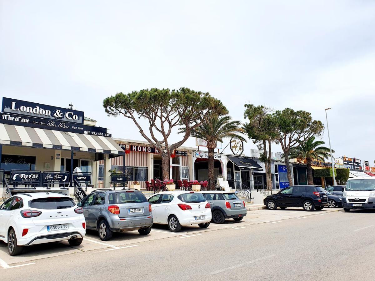 Casa De La Playa: *